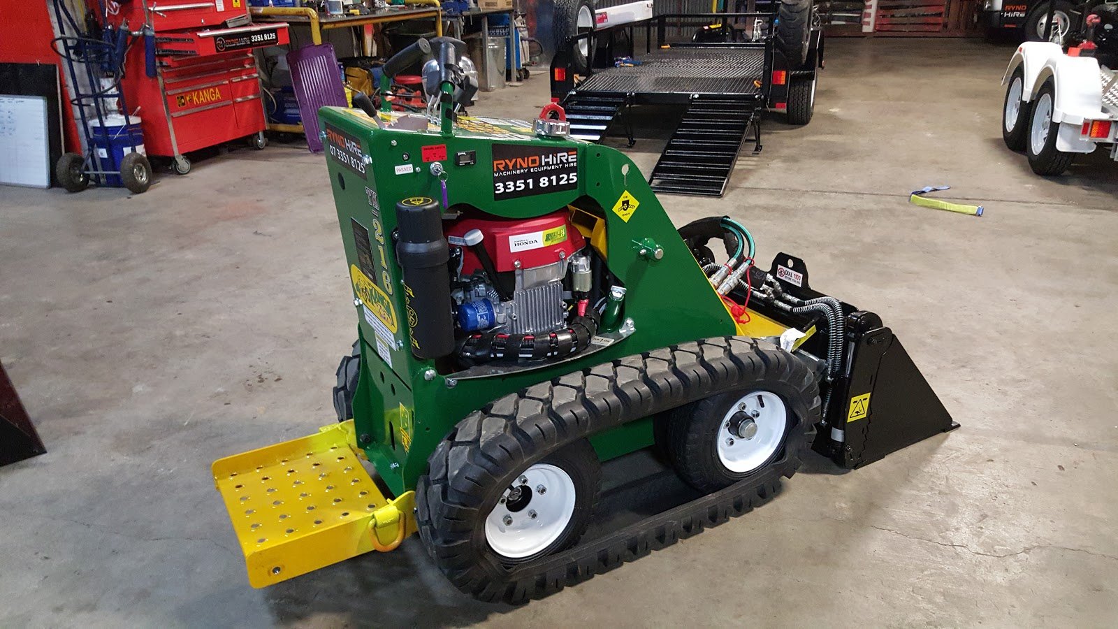 20160629_192940 A rear-view of green-yellow micro loader