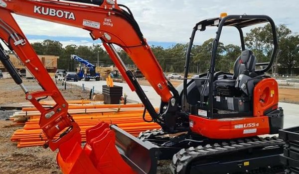 5-5.5 Tonne Excavators